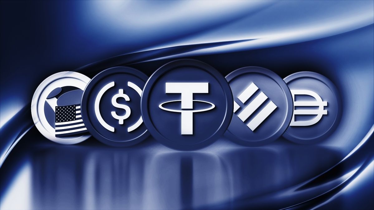 Stablecoin portfolio with USDC, DAI, TUSD, LUSD logos